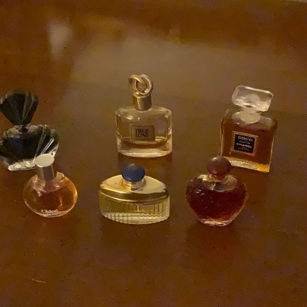 Miniature perfume bottles